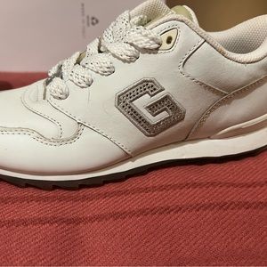 Guess Women's White Leather Rhinestone Sneaker  - Sz 7 1/2 - NWOB Vintage